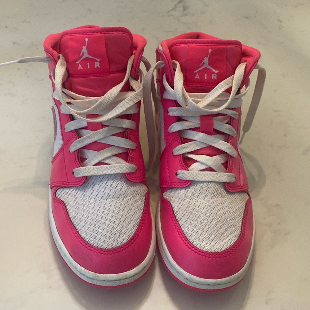 Air Jordan 1 Mid sneakers